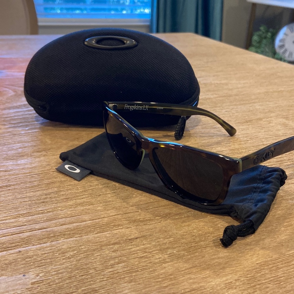 Oakley Frogskins LX 🐸